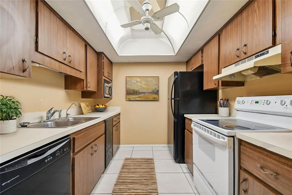 645 N KEENE ROAD # D, CLEARWATER, FL 33755 — zdjęcie 3