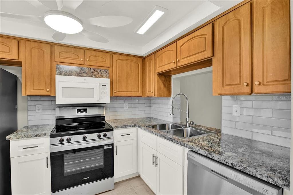 4455 RUSTIC DRIVE, NEW PORT RICHEY, FL 34652 — zdjęcie 4