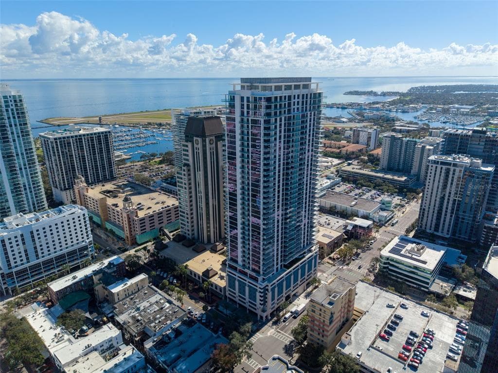 275 1ST AVENUE S # 2001, ST PETERSBURG, FL 33701