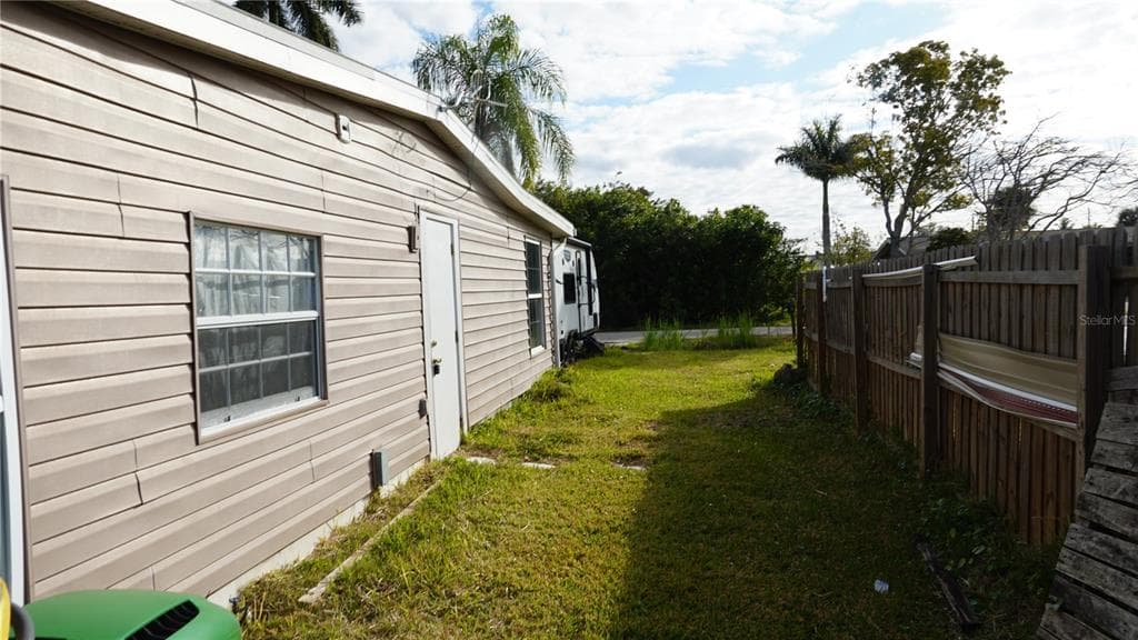 3513 ARECA STREET, PUNTA GORDA, FL 33950 — zdjęcie 3