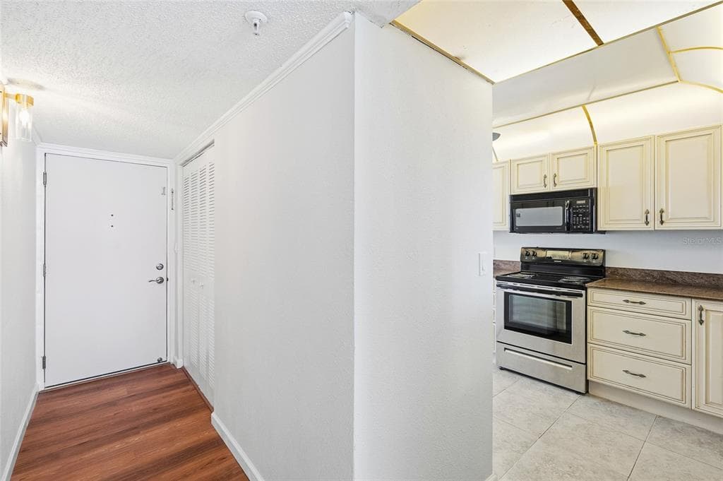 15462 GULF BOULEVARD # 601, MADEIRA BEACH, FL 33708 — zdjęcie 4