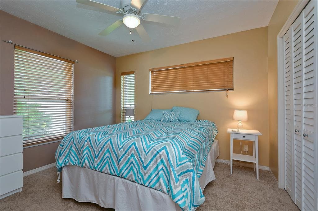 5850 24TH AVENUE S, GULFPORT, FL 33707 — zdjęcie 5