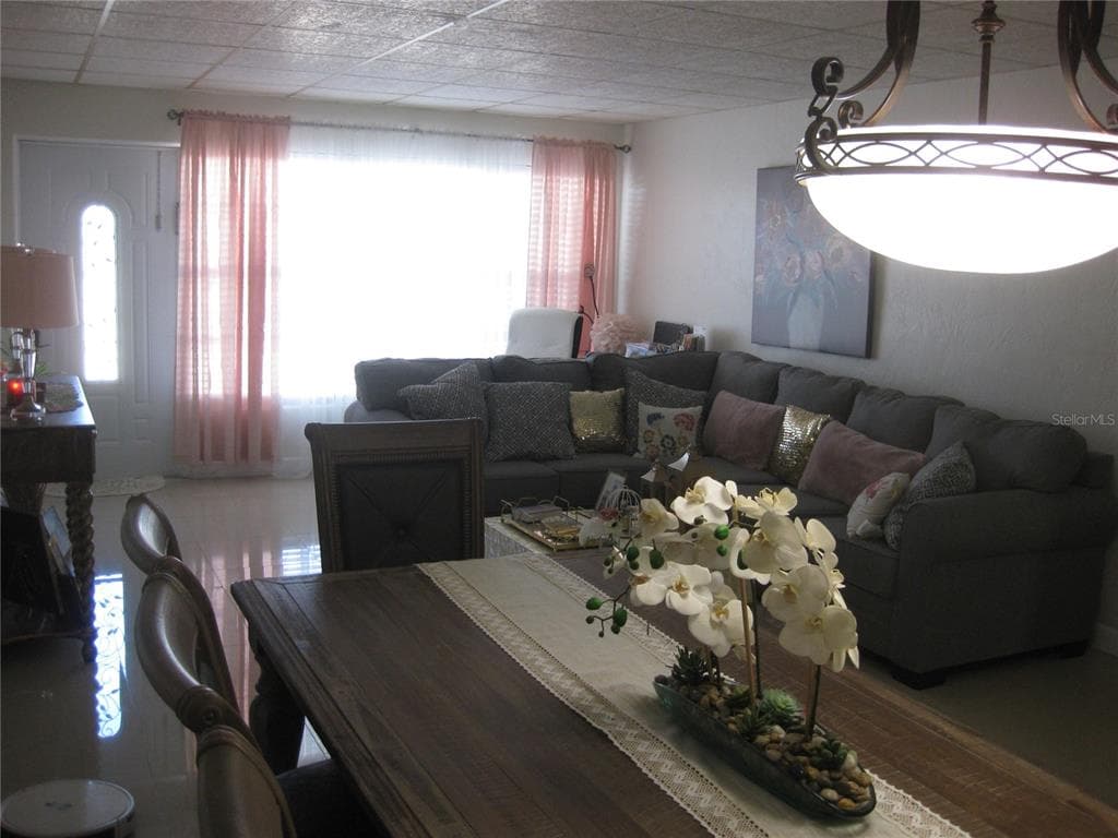 5860 43RD TERRACE N # 1518, KENNETH CITY, FL 33709 — zdjęcie 2