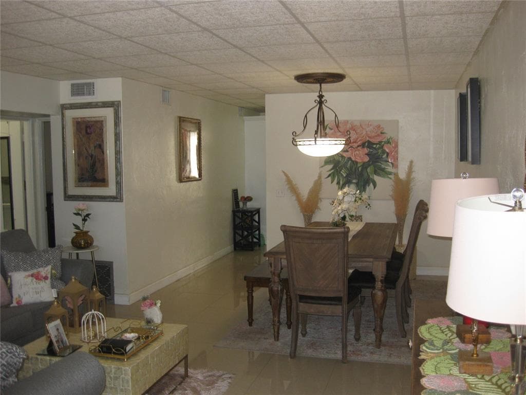 5860 43RD TERRACE N # 1518, KENNETH CITY, FL 33709 — zdjęcie 4