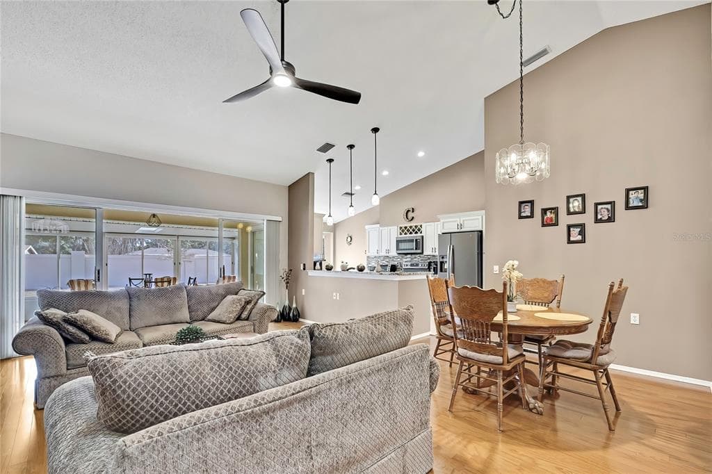 1424 PINEWOOD HILLS COURT, SPRING HILL, FL 34606 — zdjęcie 2