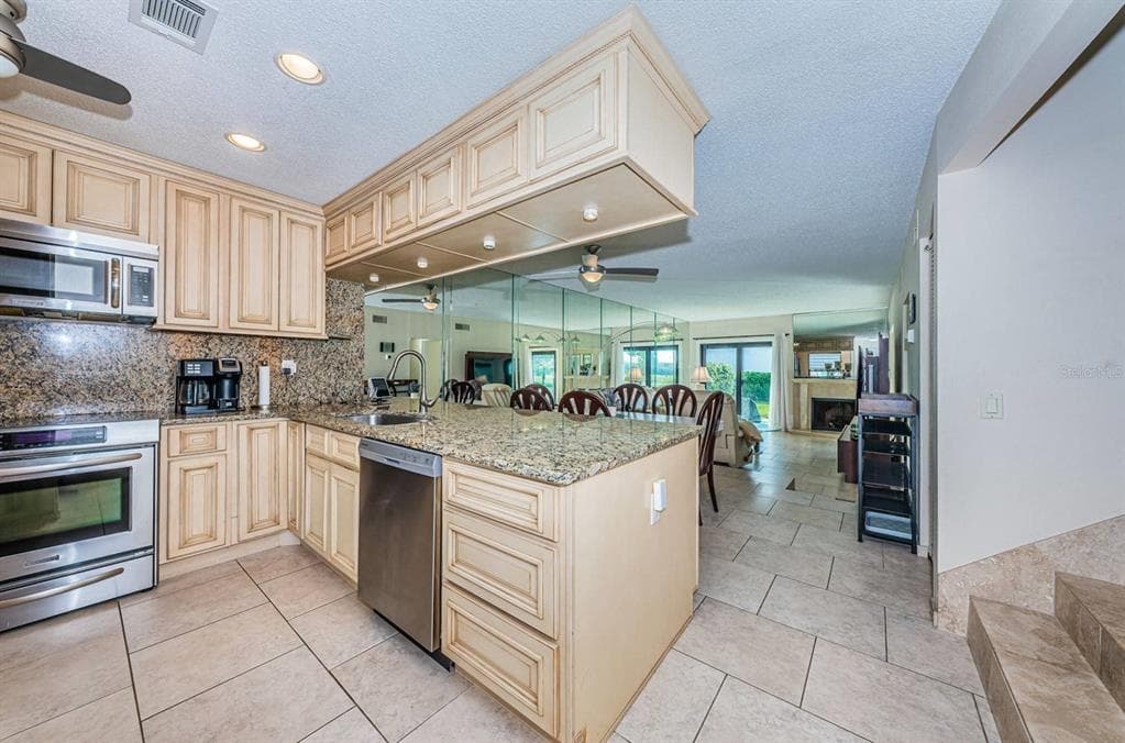 6260 SUN BOULEVARD # 1, ST PETERSBURG, FL 33715 — zdjęcie 4
