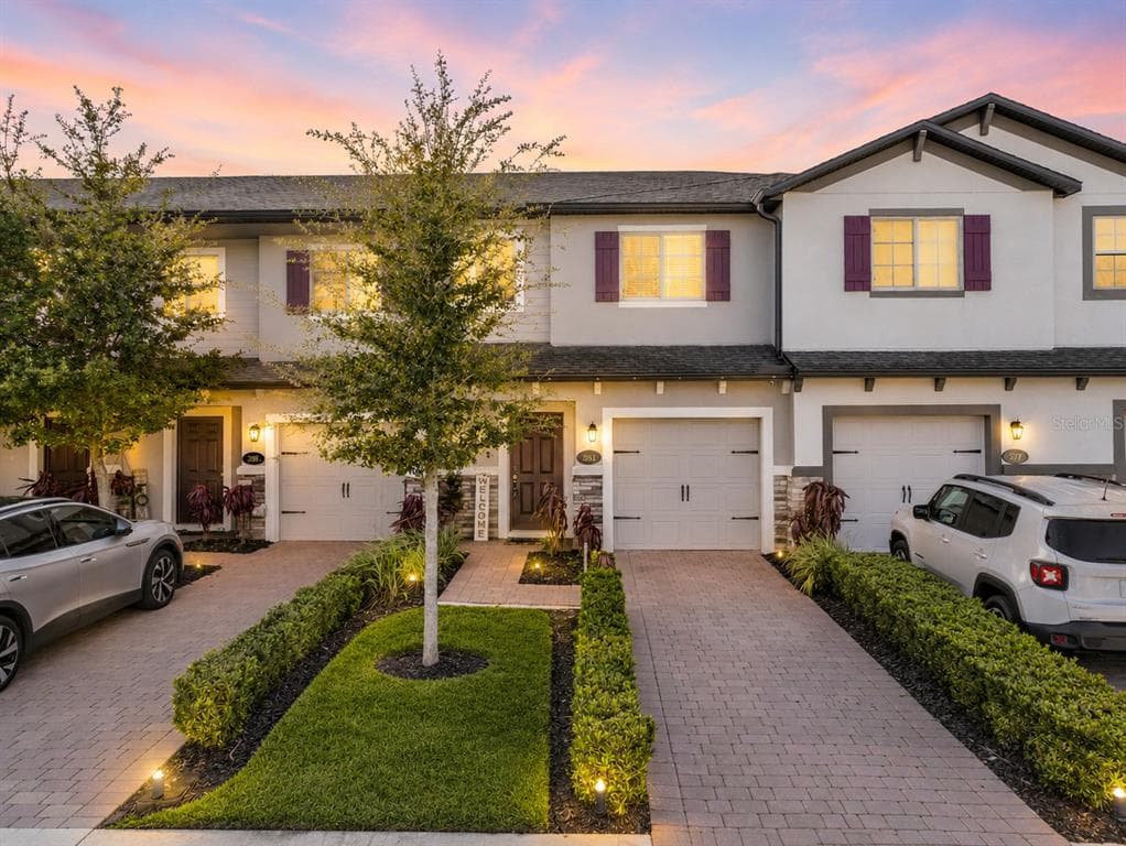 381 SMUGGLERS WAY, APOPKA, FL 32712