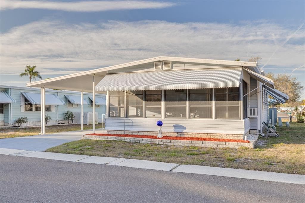 29250 US HIGHWAY 19 N # 537, CLEARWATER, FL 33761