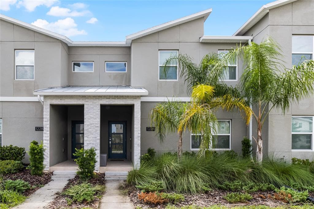 1224 CHALLENGE DRIVE, DAVENPORT, FL 33896