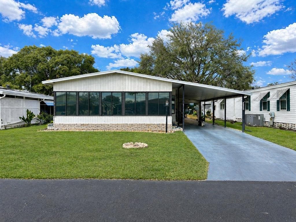 6081 SOUTHERN OAKS DRIVE SE, WINTER HAVEN, FL 33884