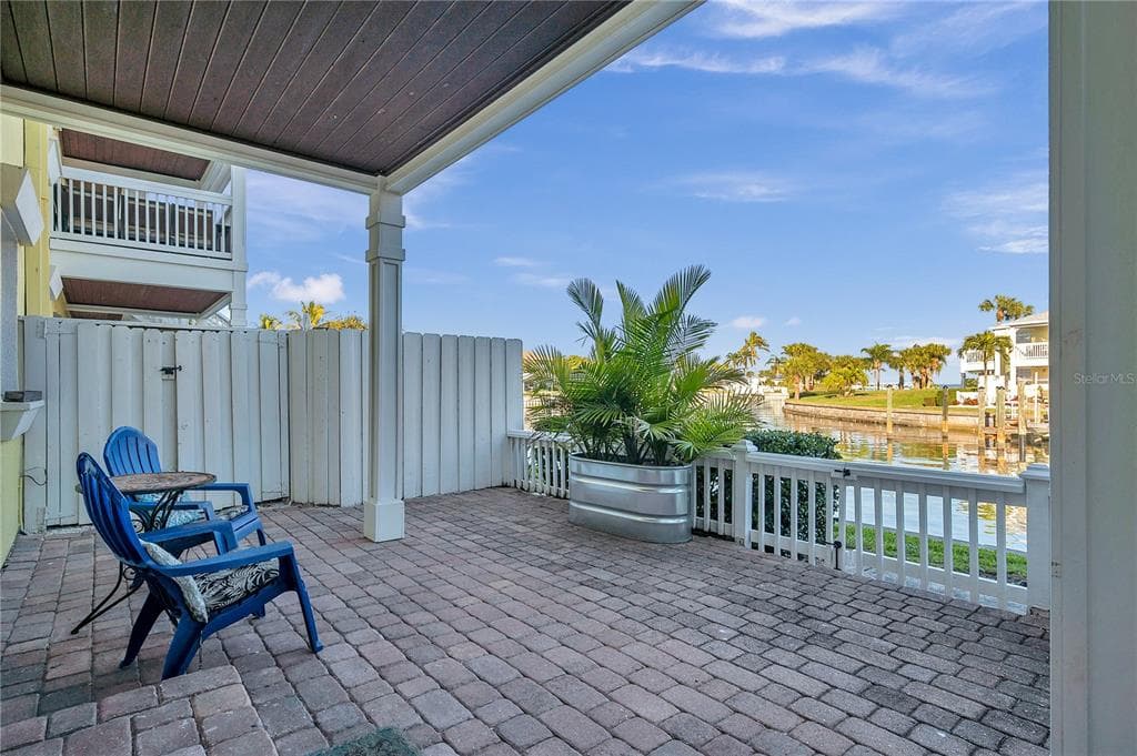 4728 BEACH DRIVE SE # A, ST PETERSBURG, FL 33705