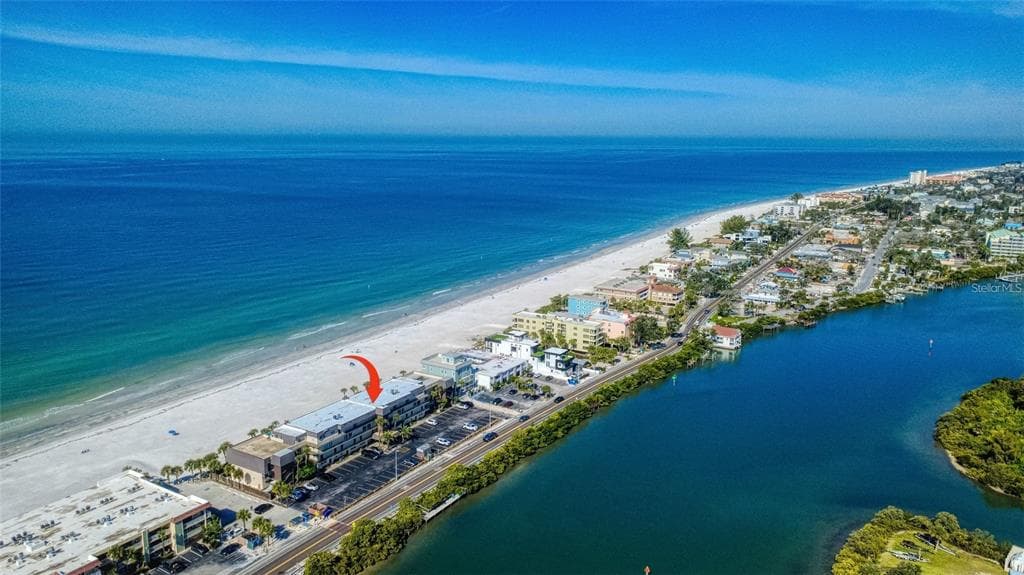 60 GULF BOULEVARD # 203, INDIAN ROCKS BEACH, FL 33785