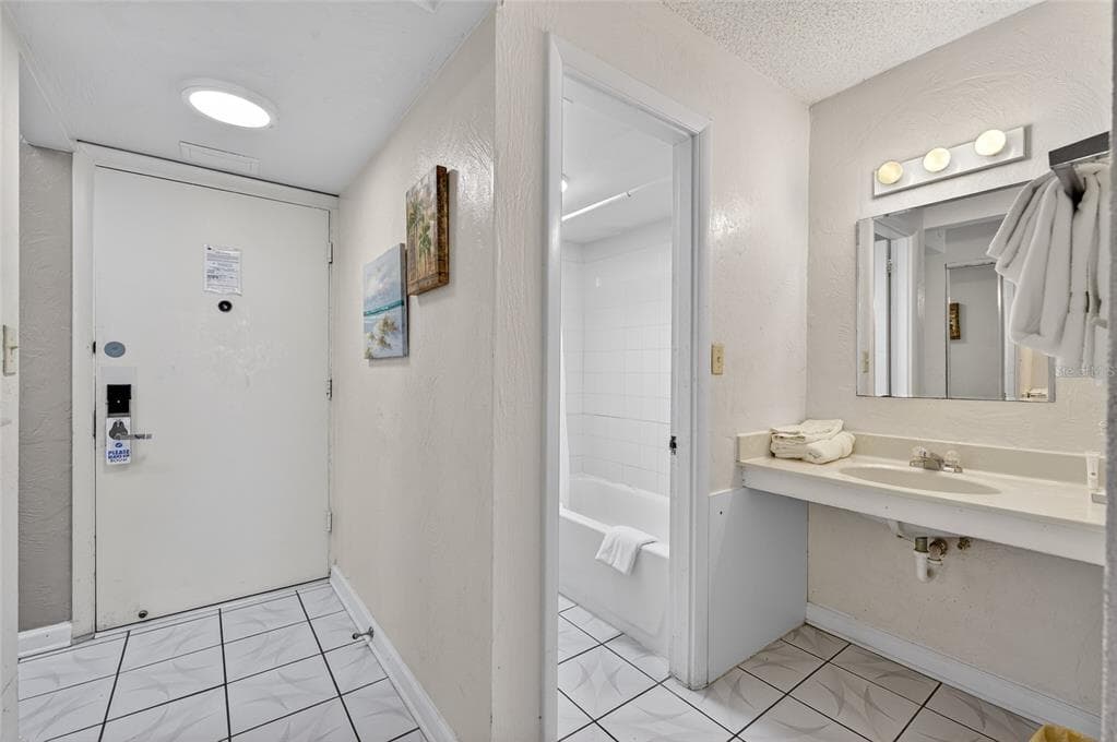 313 S ATLANTIC AVENUE # 2260, DAYTONA BEACH, FL 32118 — zdjęcie 4