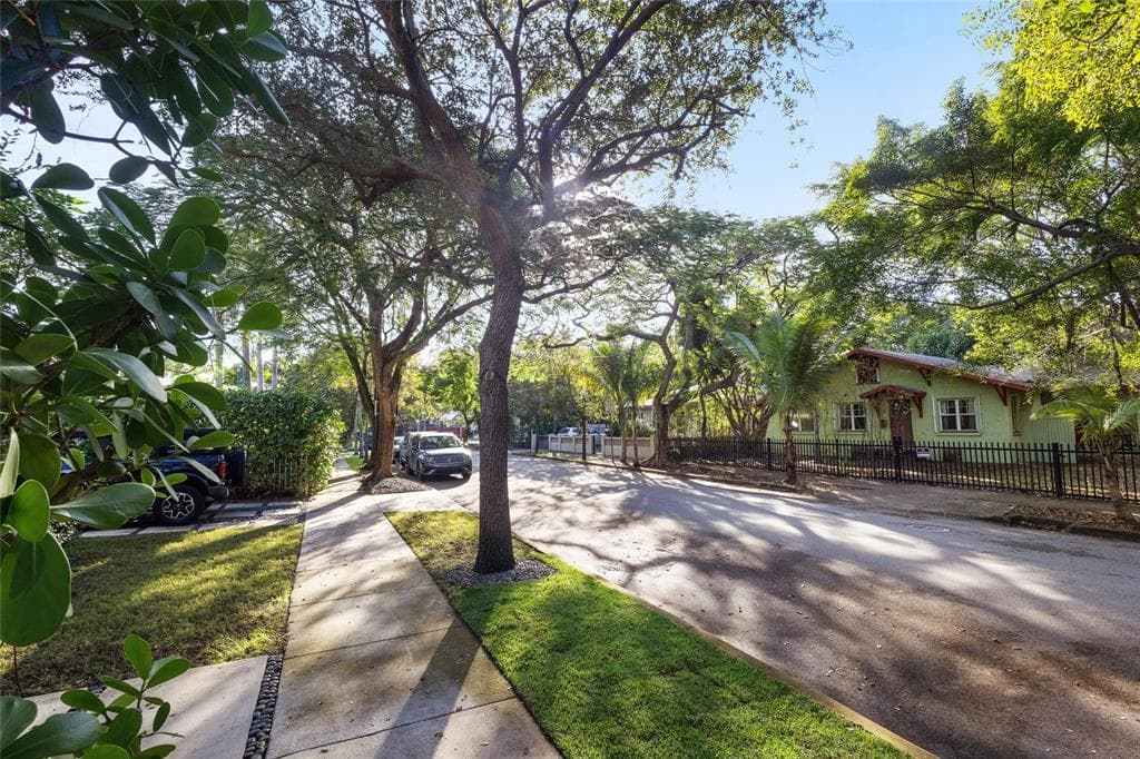 58 NE 48TH STREET, MIAMI, FL 33137