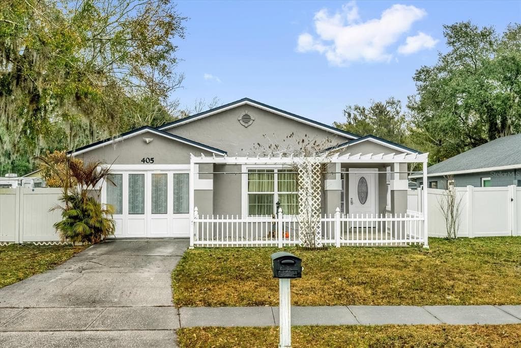405 LATONIA STREET, KISSIMMEE, FL 34741