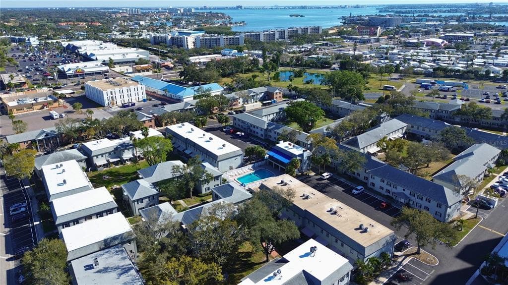 6930A PLACE DE LA PAIX # 2B, SOUTH PASADENA, FL 33707 — zdjęcie 2