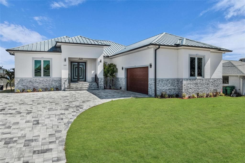 2228 HARBOUR DRIVE, PUNTA GORDA, FL 33983 — zdjęcie 2