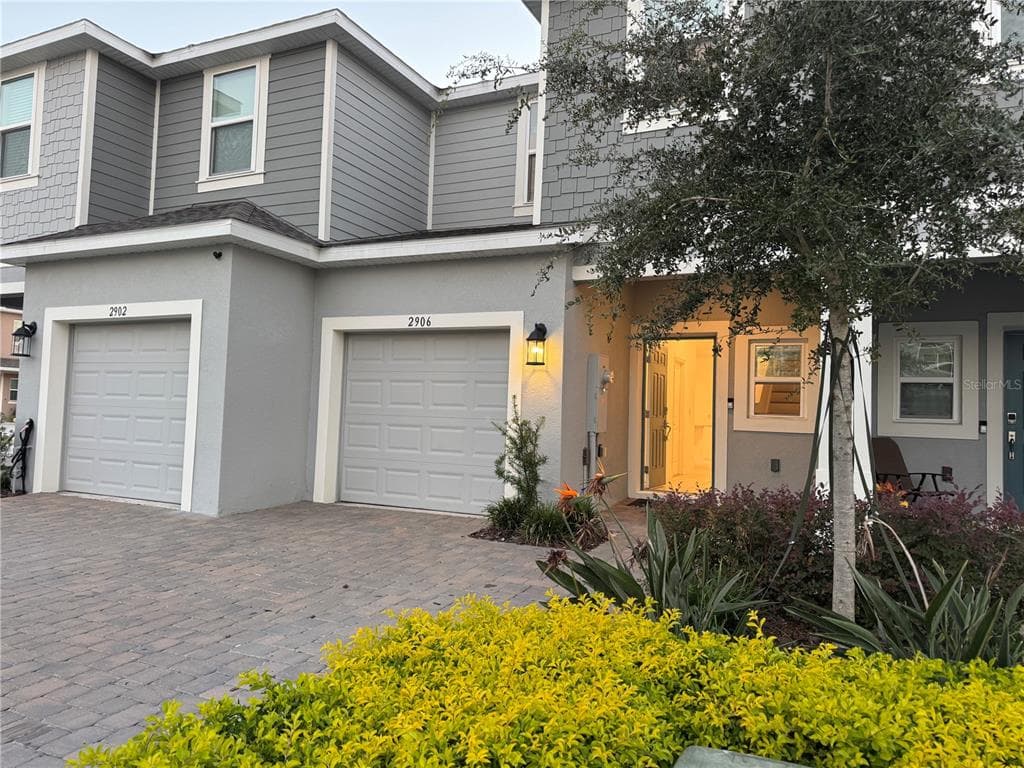 2906 CANARY AVENUE, DAVENPORT, FL 33837