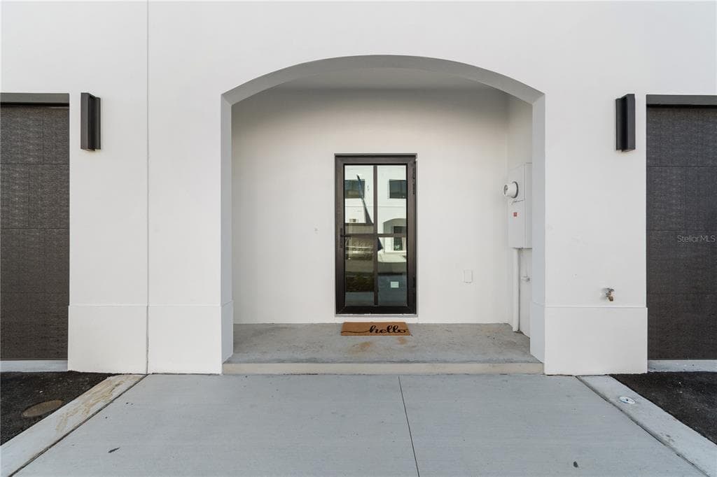 4342 CAMBIO GARDENS COURT, TAMPA, FL 33610