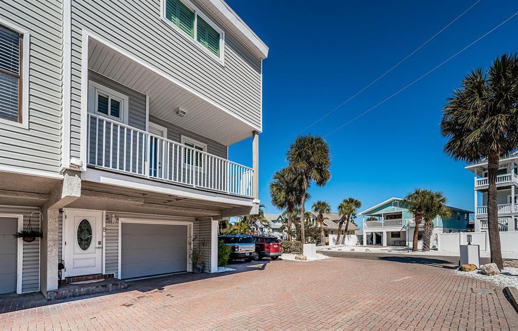 12274 1ST STREET W # 8, TREASURE ISLAND, FL 33706 — zdjęcie 3