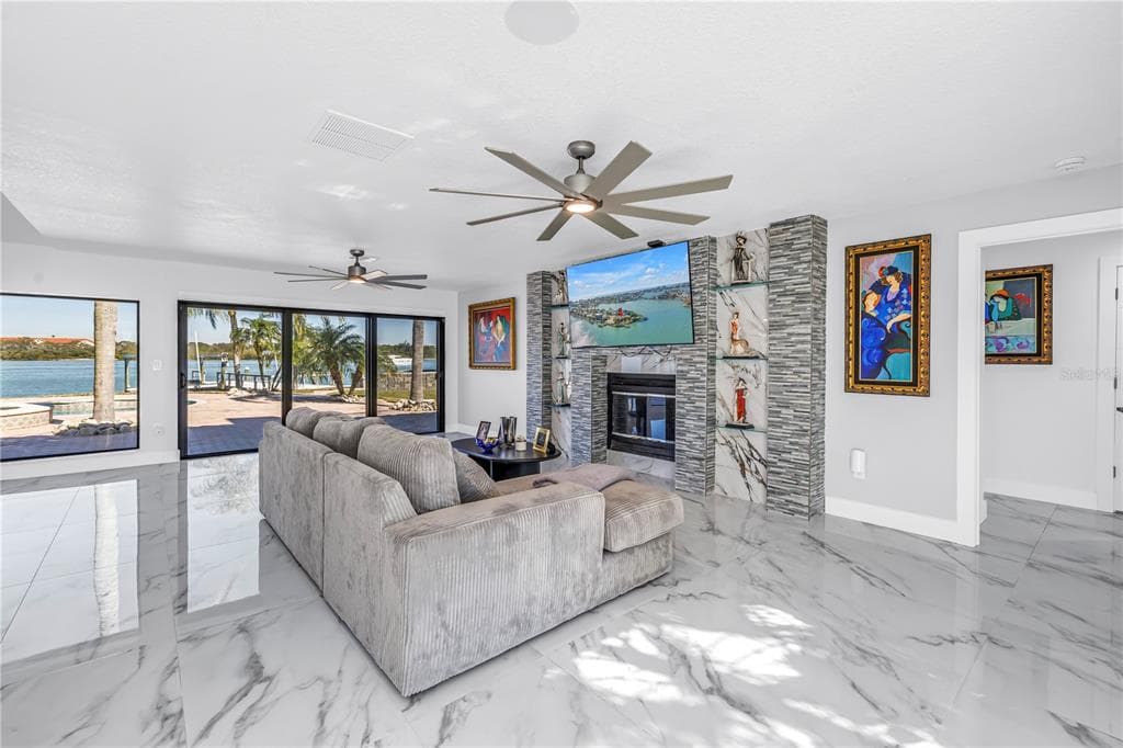 583 CRYSTAL DRIVE, MADEIRA BEACH, FL 33708 — zdjęcie 3