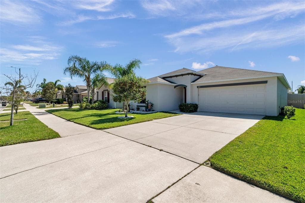 1615 REDMOND BROOK LANE, RUSKIN, FL 33570