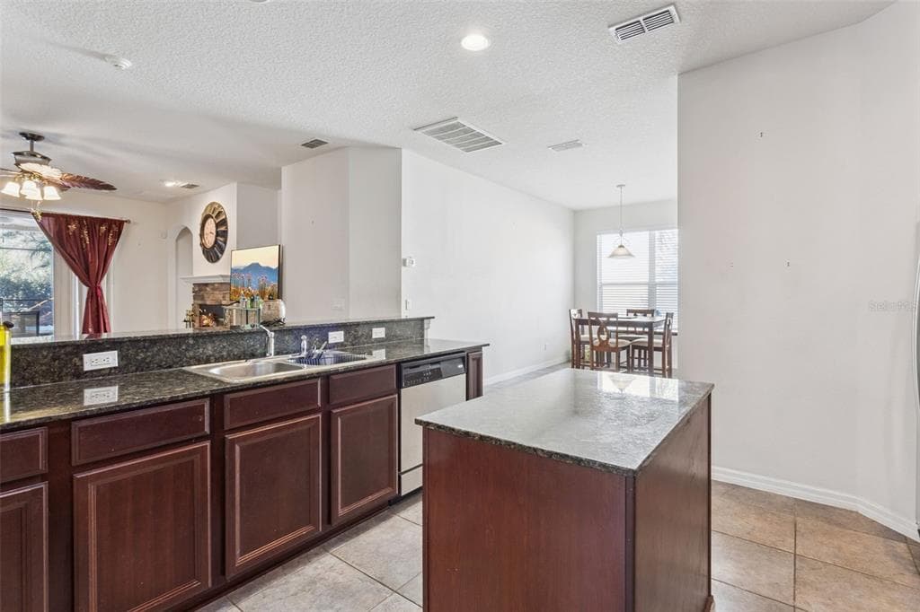 30337 GIDRAN TERRACE, MOUNT DORA, FL 32757 — zdjęcie 4