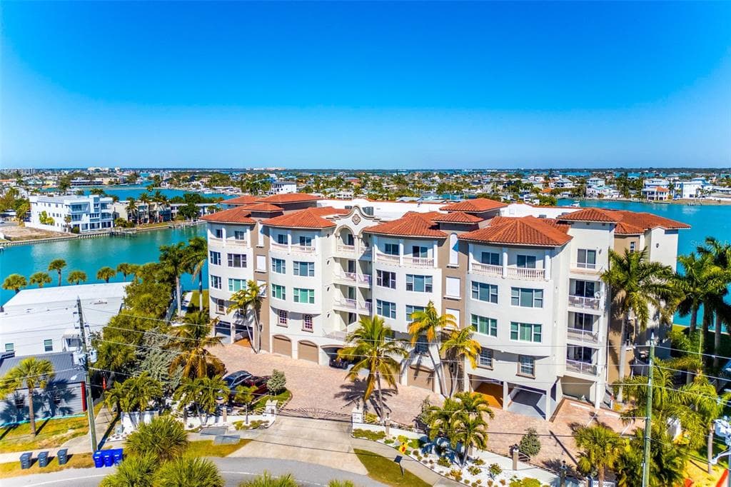 220 108TH AVENUE # 304, TREASURE ISLAND, FL 33706