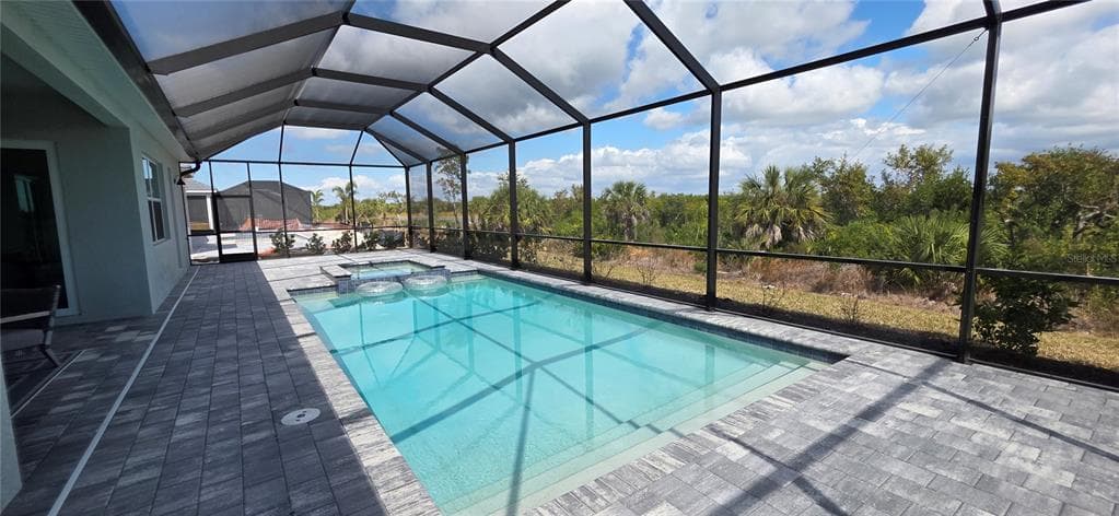 8006 LAKES EDGE LANE, PORT CHARLOTTE, FL 33981 — zdjęcie 3