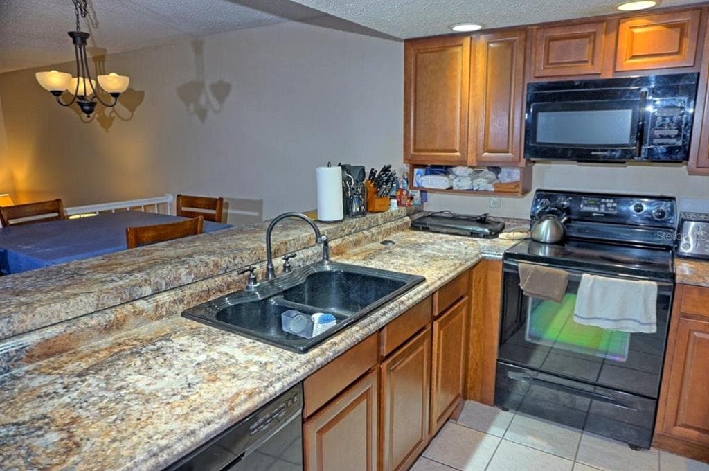 2051 VISTA DEL SOL CIRCLE # 202, LUTZ, FL 33558 — zdjęcie 5