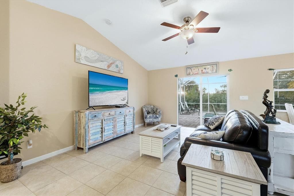 10379 CALUMET BOULEVARD, PORT CHARLOTTE, FL 33981 — zdjęcie 4