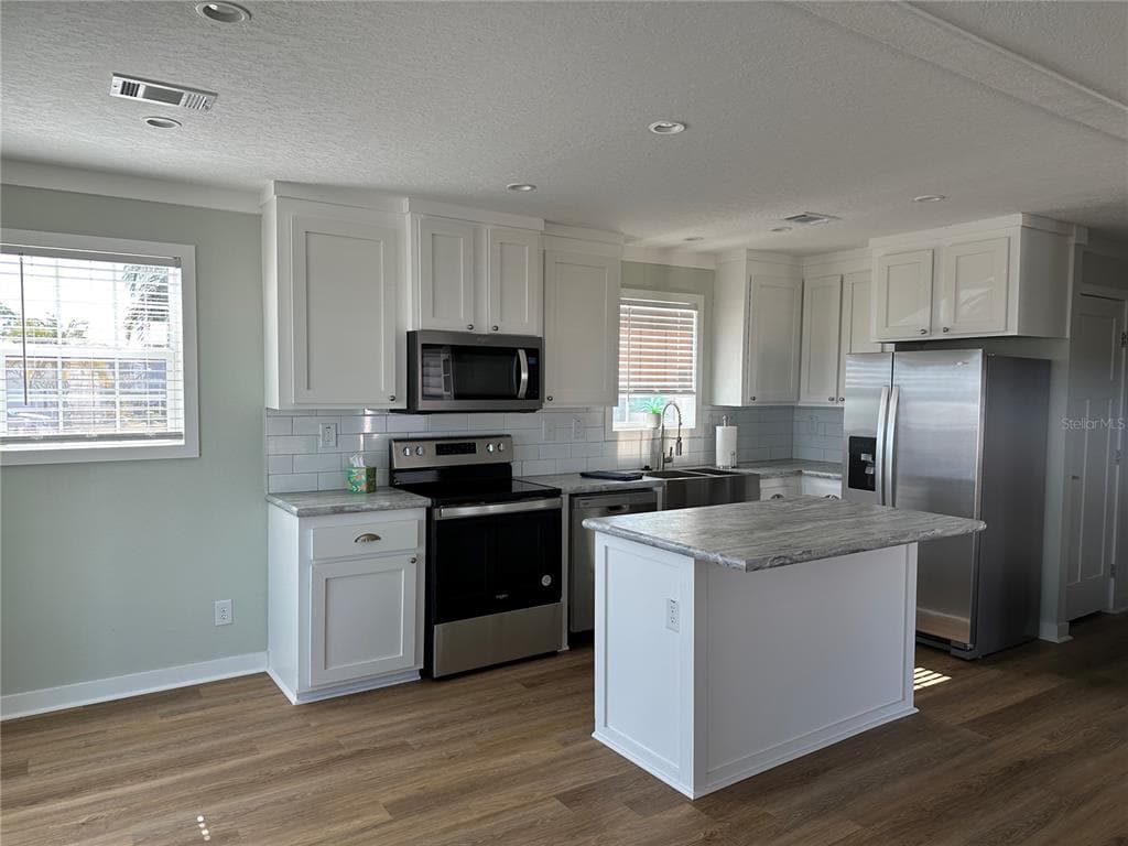 330 TRAILORAMA DRIVE, NORTH PORT, FL 34287 — zdjęcie 5