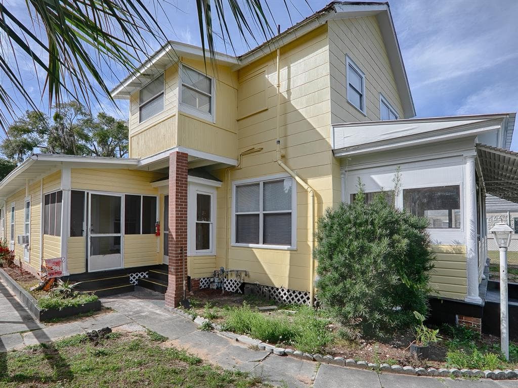 422 E CITRUS AVENUE, EUSTIS, FL 32726 — zdjęcie 2