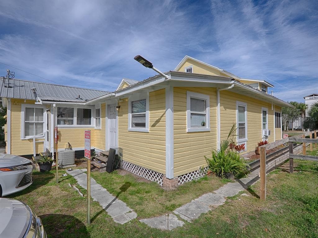 422 E CITRUS AVENUE, EUSTIS, FL 32726 — zdjęcie 3