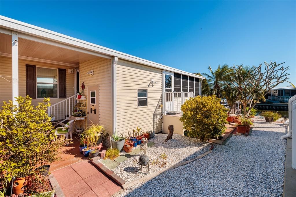 134 AMERICANA COURT NE # 216, ST PETERSBURG, FL 33702 — zdjęcie 2