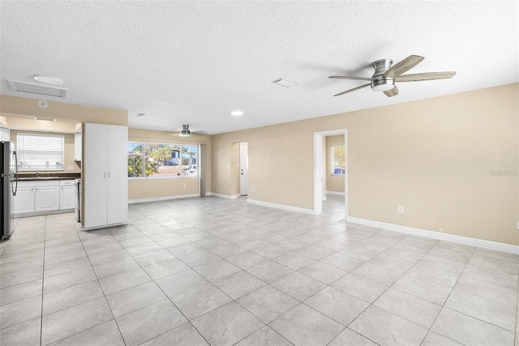 6098 22ND AVENUE N, ST PETERSBURG, FL 33710 — zdjęcie 4