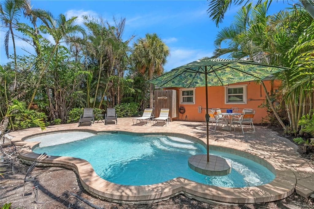 205 PEACOCK LANE # A, HOLMES BEACH, FL 34217 — zdjęcie 2