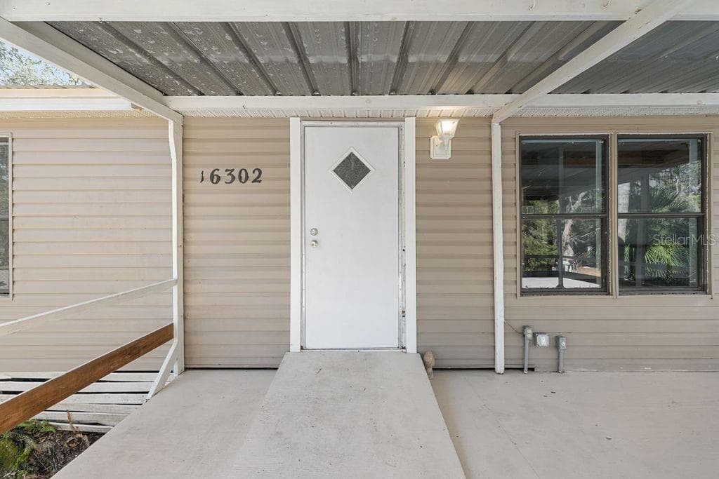 16302 SE 57TH STREET, OCKLAWAHA, FL 32179 — zdjęcie 2