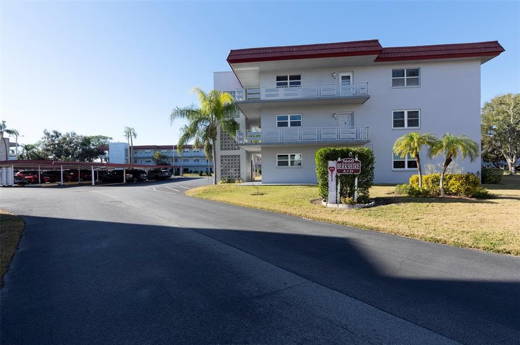 5660 80TH STREET N # A202, ST PETERSBURG, FL 33709 — zdjęcie 2