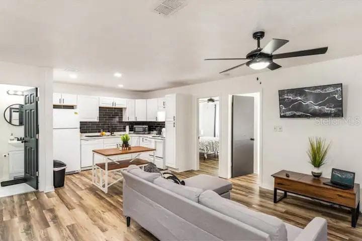 2301 CARLTON DRIVE, ORLANDO, FL 32806 — zdjęcie 4