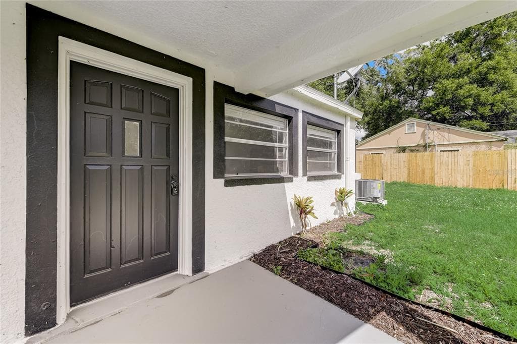 2600 S CRYSTAL LAKE DRIVE, ORLANDO, FL 32806 — zdjęcie 2