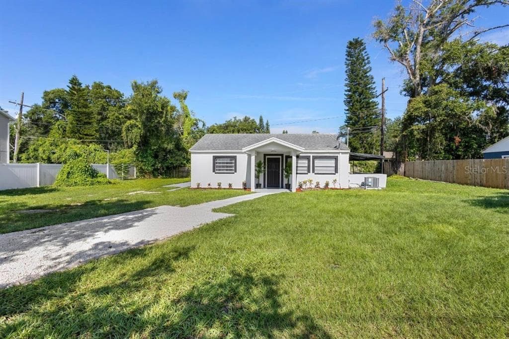 2600 S CRYSTAL LAKE DRIVE, ORLANDO, FL 32806
