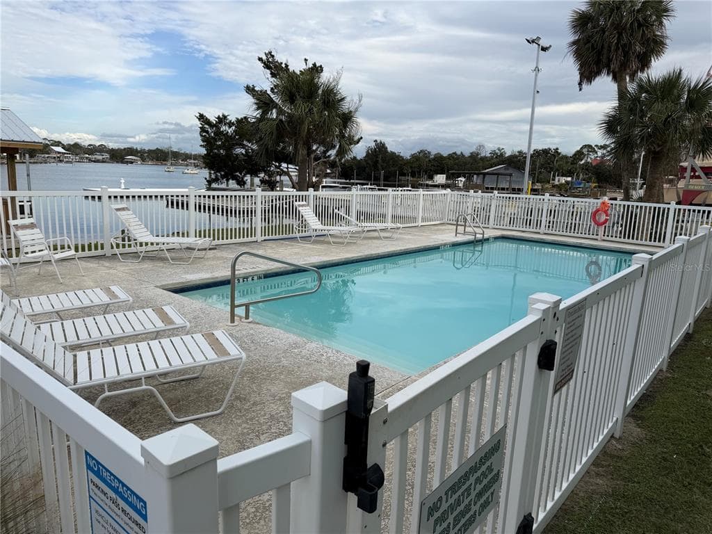 6990 SW HWY 358 # 2B, STEINHATCHEE, FL 32359 — zdjęcie 3