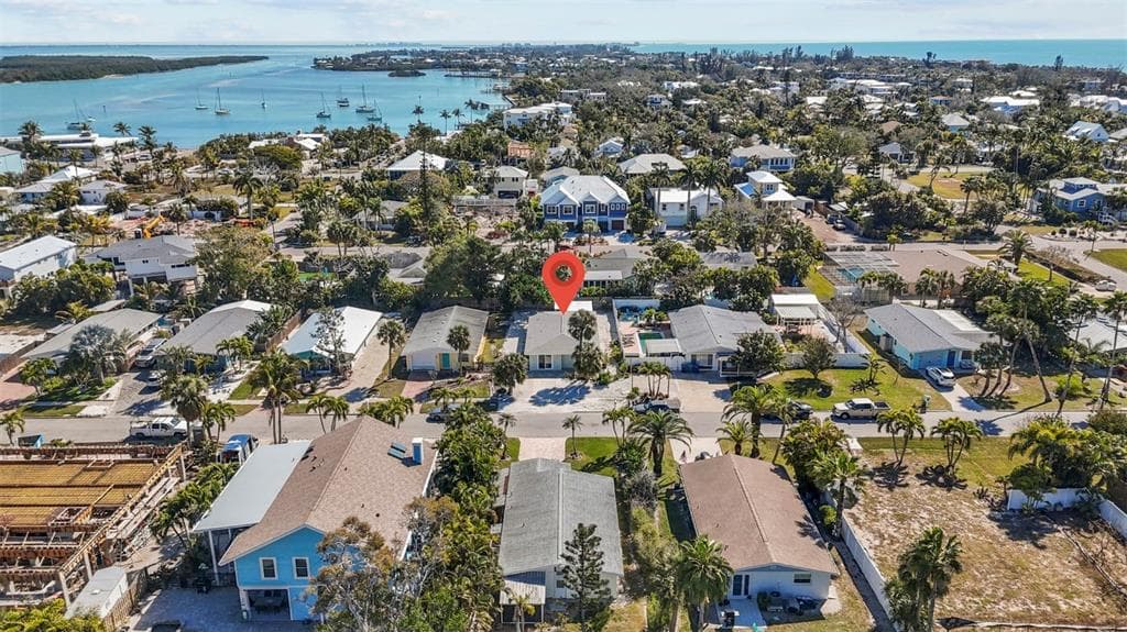 690 FOX STREET, LONGBOAT KEY, FL 34228 — zdjęcie 2