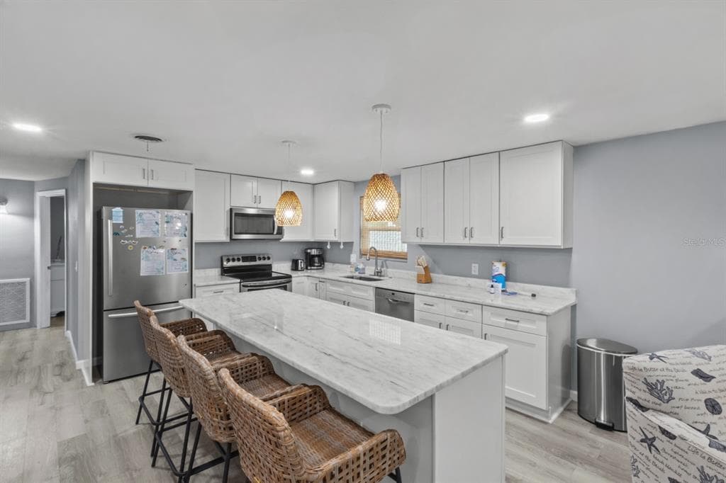 690 FOX STREET, LONGBOAT KEY, FL 34228 — zdjęcie 4