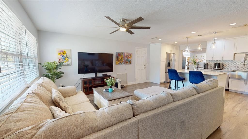 2020 YALE AVENUE, DUNEDIN, FL 34698 — zdjęcie 3