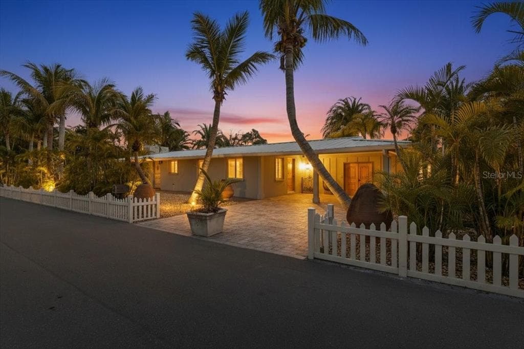 834 JUNGLE QUEEN WAY, LONGBOAT KEY, FL 34228 — zdjęcie 3