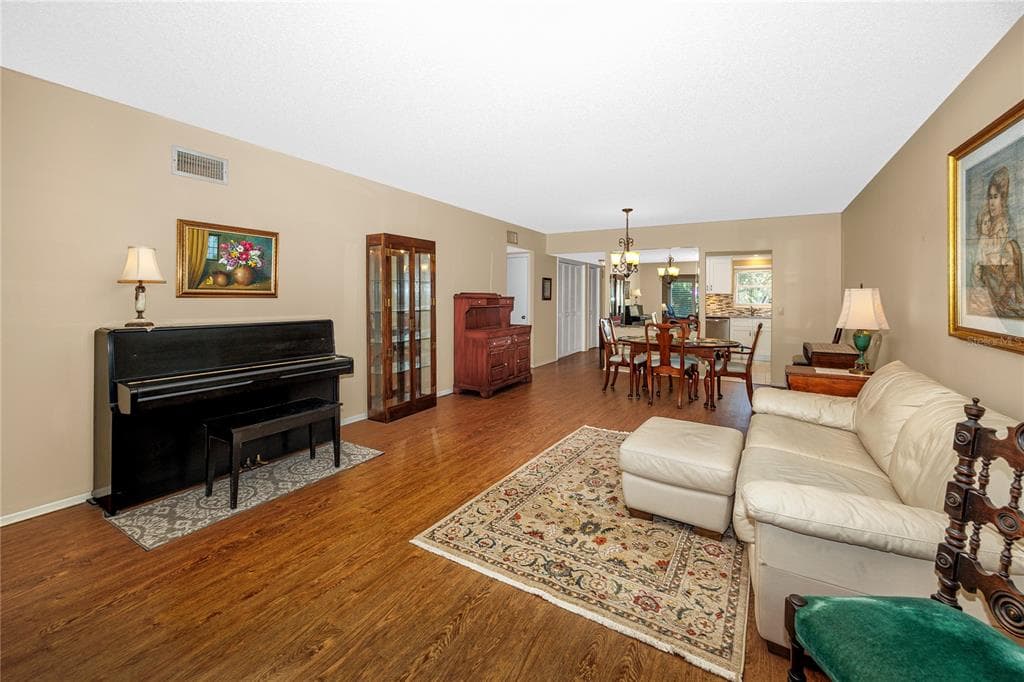 2440 WORLD PARKWAY BOULEVARD # 38, CLEARWATER, FL 33763 — zdjęcie 5