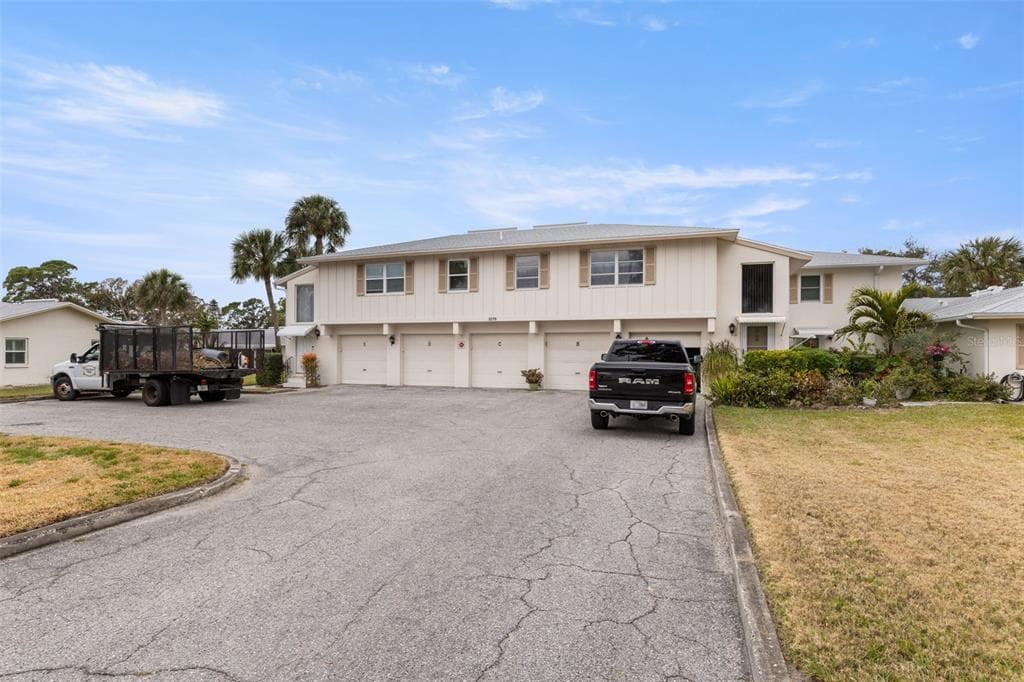 3275 37TH WAY S # D, ST PETERSBURG, FL 33711
