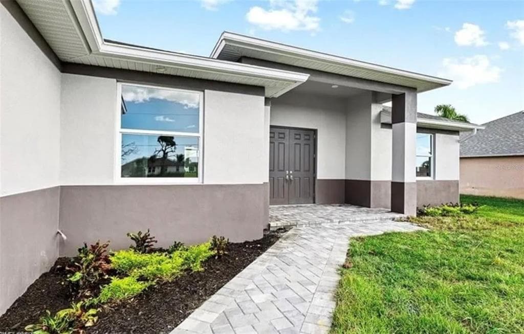928 NE 3RD AVENUE, CAPE CORAL, FL 33909 — zdjęcie 2